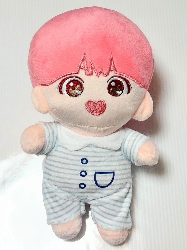 Qoo10] 20cm K-pop ぬいぐるみ アイド : KPOP