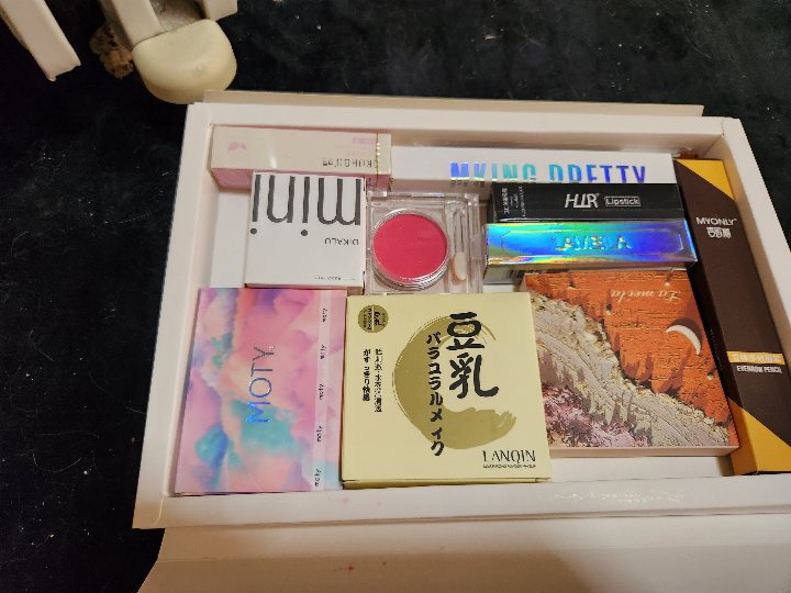 ☆デパコス多め！　コスメ大量まとめ売り　約60点！！ コスメ 化粧品 デパコス 韓国コスメ 大量 まとめ売り セット