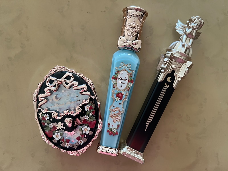赤い唇モチーフのストラップ Qoo10] FLOWER KNOWS ストロベリーロココシリーズグロウリップグ