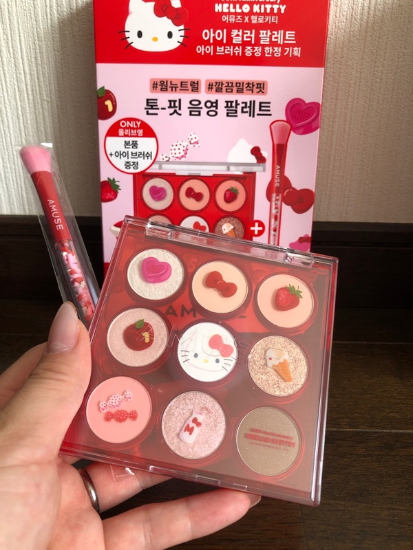 amuse ハローキティ アイシャドウ 2024年秋新作アイシャドウパレット】アイカラーパレット｜AMUSE