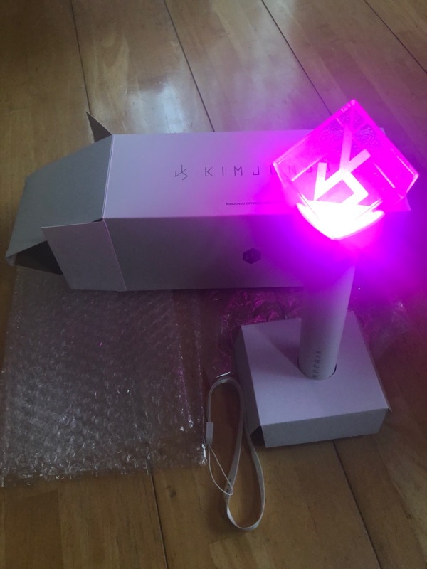 Qoo10] XIA JUNSU ペンライト公式グッズ : KPOP