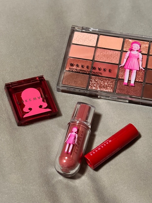 Qoo10] ウェイクメイク 【新作発売】ソフトブラーリング アイパレ