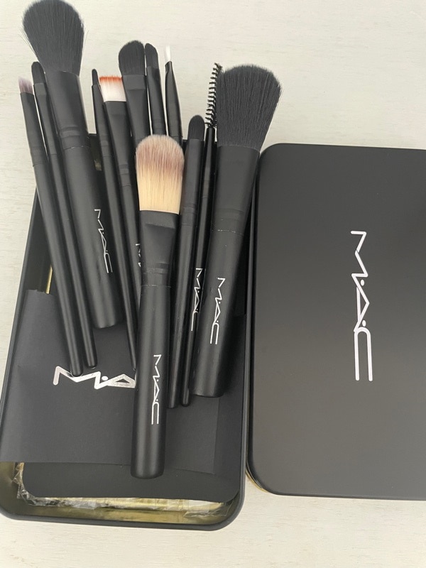 Qoo10] マック MACメイクブラシセット 12本 柔らか