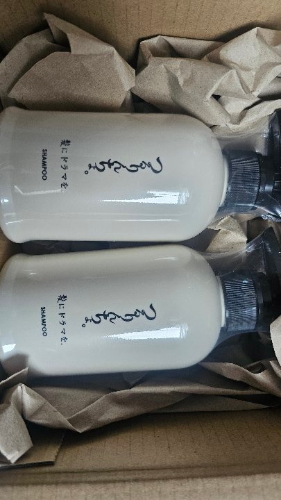 Qoo10] 髪にドラマを つるりんちょ シャンプー 400ml 本