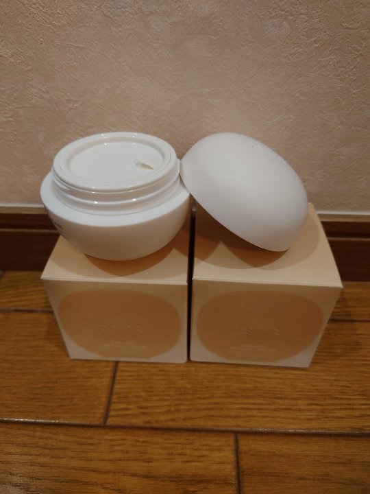 ペプチドクリーム1 ヒアロニック1 製剤写真 | 大塚製薬 医療関係者向け情報サイト