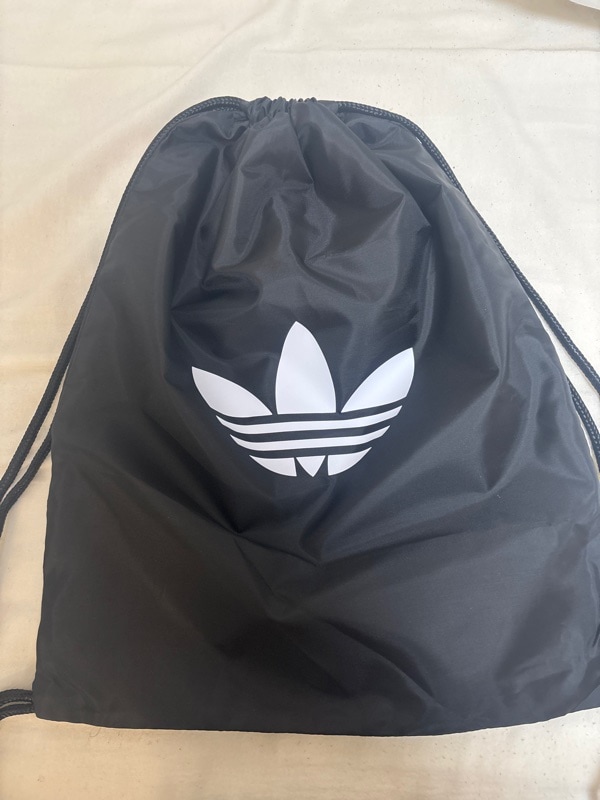 タグ付き 00s adidas トレフォイル ナップサック y2k teck 00s archive adidas ポケット付 ナップサック y2k teck - メルカリ