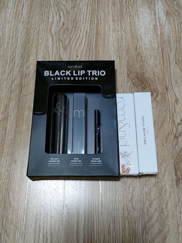 【新品未使用】ロムアンド　ブラックリップトリオ Qoo10] ロムアンド ブラックリップトリオ