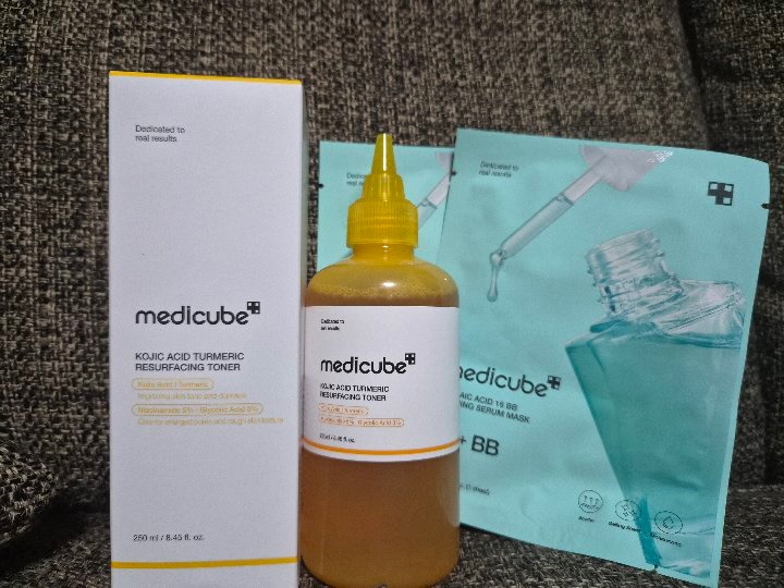 Qoo10] メディキューブ 【公式正品】コウジ酸ビタナイアシントナー