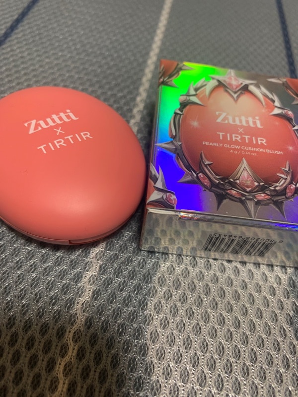 Zutti コラボ」パーリーグロウクッションブラッシュ