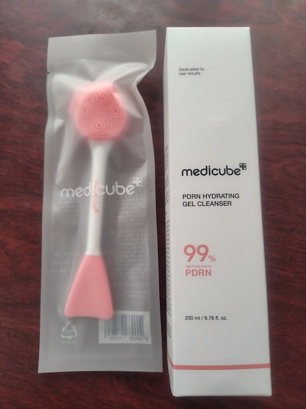 PDRNピンクジェルトゥフォームクレンザー, 200ml