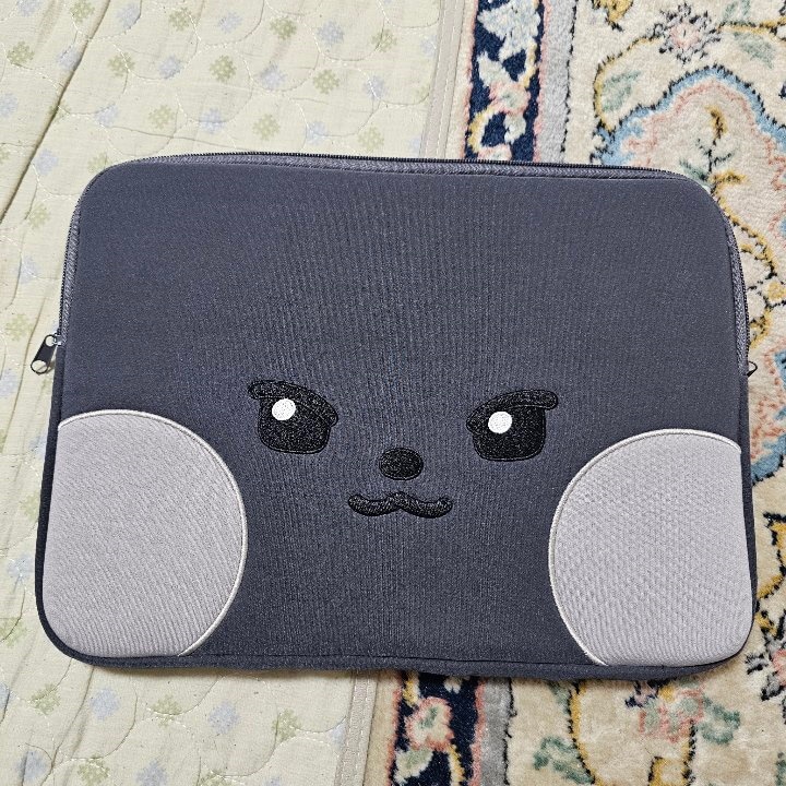 Qoo10] スパオ ZB1 ZERONI ノートパソコンケー : KPOP