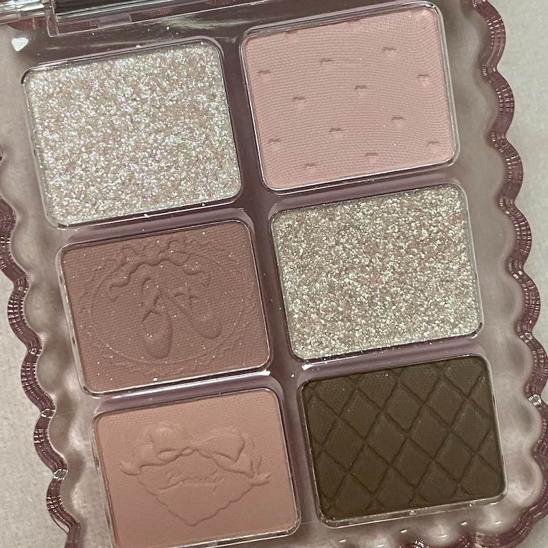 Qoo10] GOGO TALES 【公式正規品 限定商品】アイシャドウ/ア