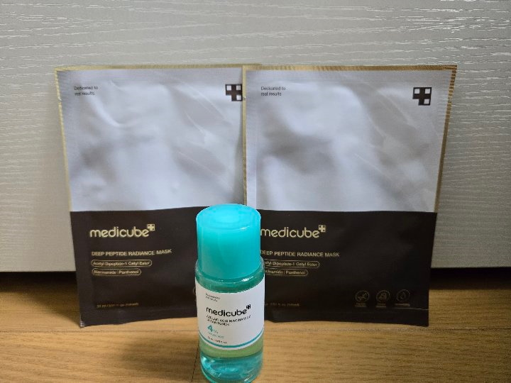 Qoo10] メディキューブ 【公式正品】 アゼライン酸16BBカーミ