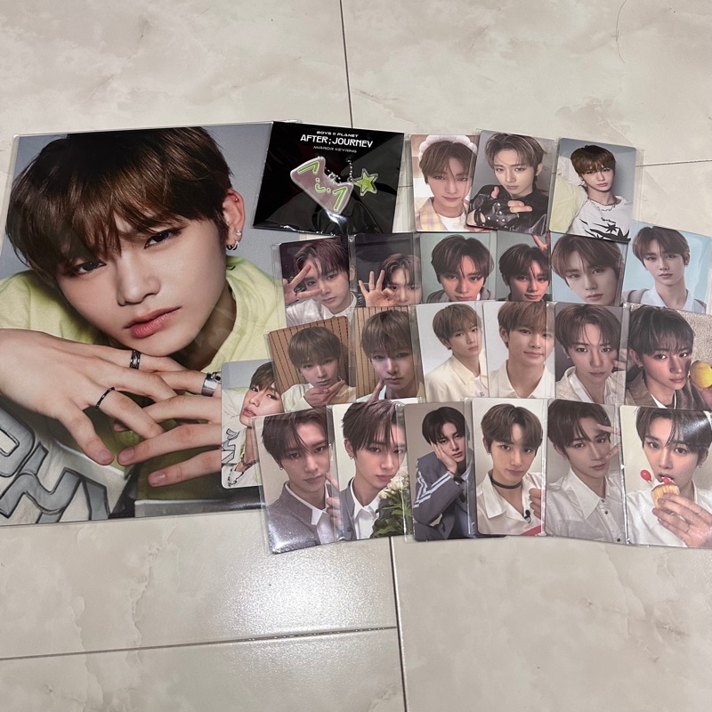 Qoo10] 【公式】(MIRROR KEYRING) : KPOP