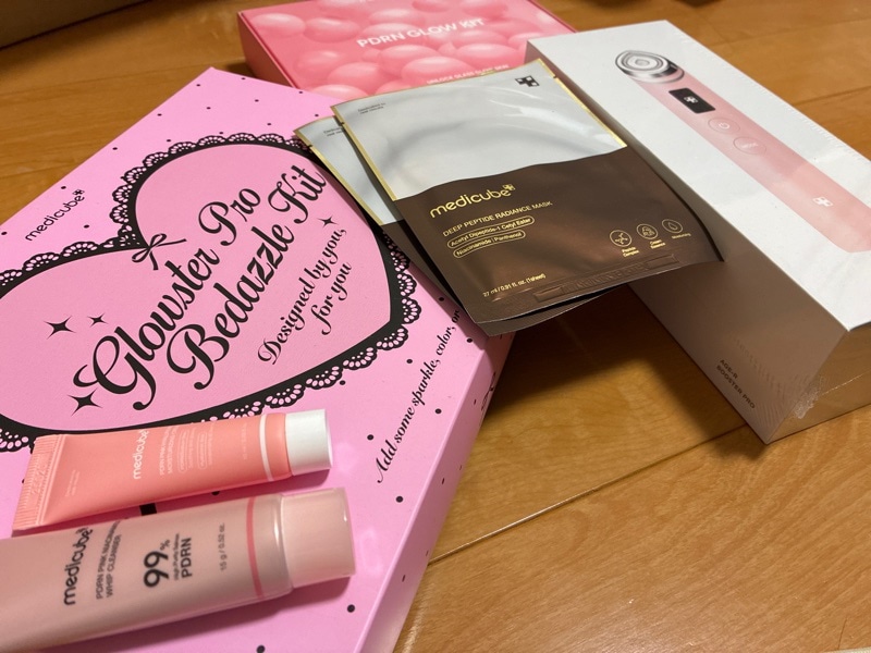 箱あり】メディキューブ AGE-Rブースタープロ / 1台6役高級エステケア