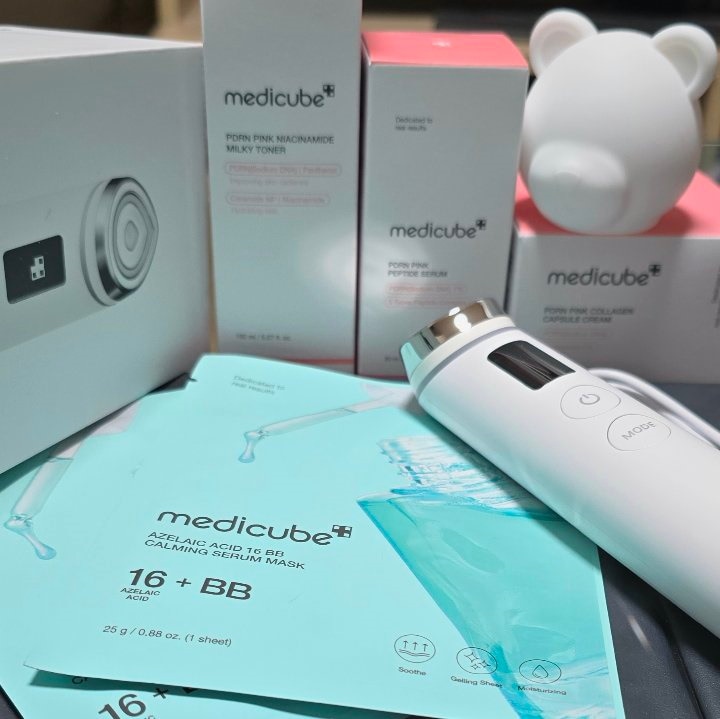 Qoo10] メディキューブ 【ひかるコラボ】 AGE-Rブースタープ