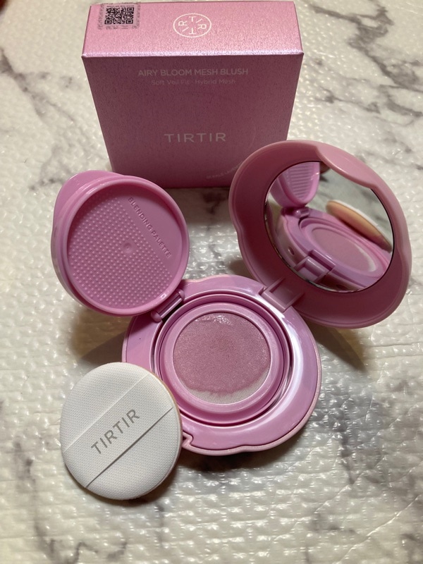 Qoo10] ティルティル 【あやぱんコラボ】冬のツヤ肌メイクセット