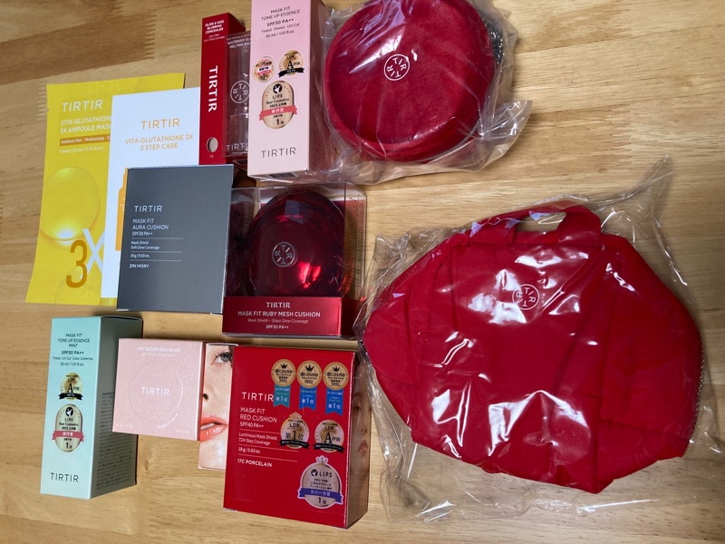 Qoo10] ティルティル 【あやぱんコラボ】冬のツヤ肌メイクセット