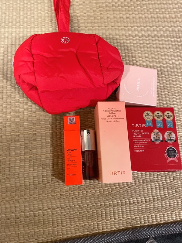 Qoo10] ティルティル 【あやぱんコラボ】冬のツヤ肌メイクセット