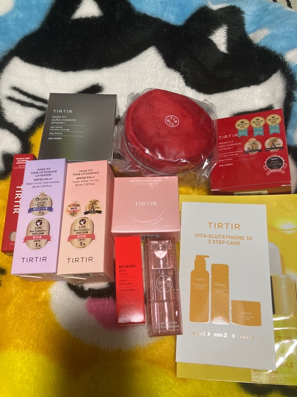 Qoo10] ティルティル 【あやぱんコラボ】冬のツヤ肌メイクセット