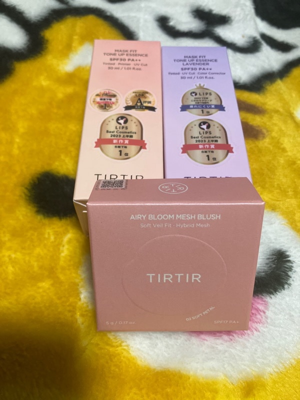 Qoo10] ティルティル 【あやぱんコラボ】冬のツヤ肌メイクセット