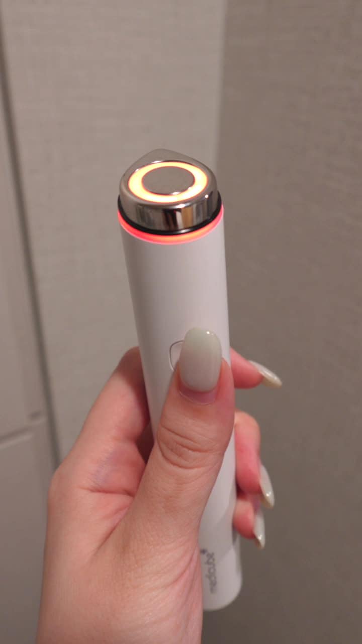 BOOOSTER PRO MINI 美顔器 ホワイトブースター　プロ　ミニ メディキューブ AGE-R ブースタープロ ミニ ホワイト ME-BPRM