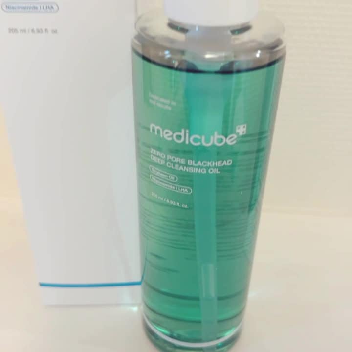 Qoo10] メディキューブ 【公式正品】 ゼロ毛穴クレンジングオイル