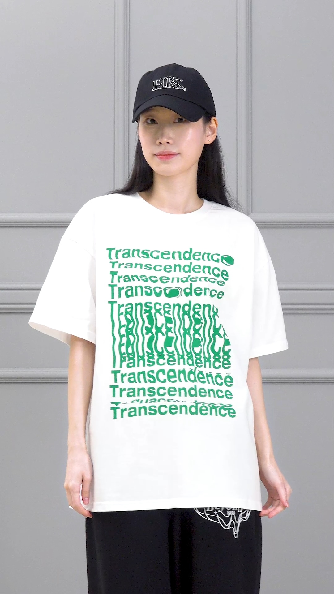 Qoo10 ILLEDIT SEVENTEENジョンハン着用 ロゴ