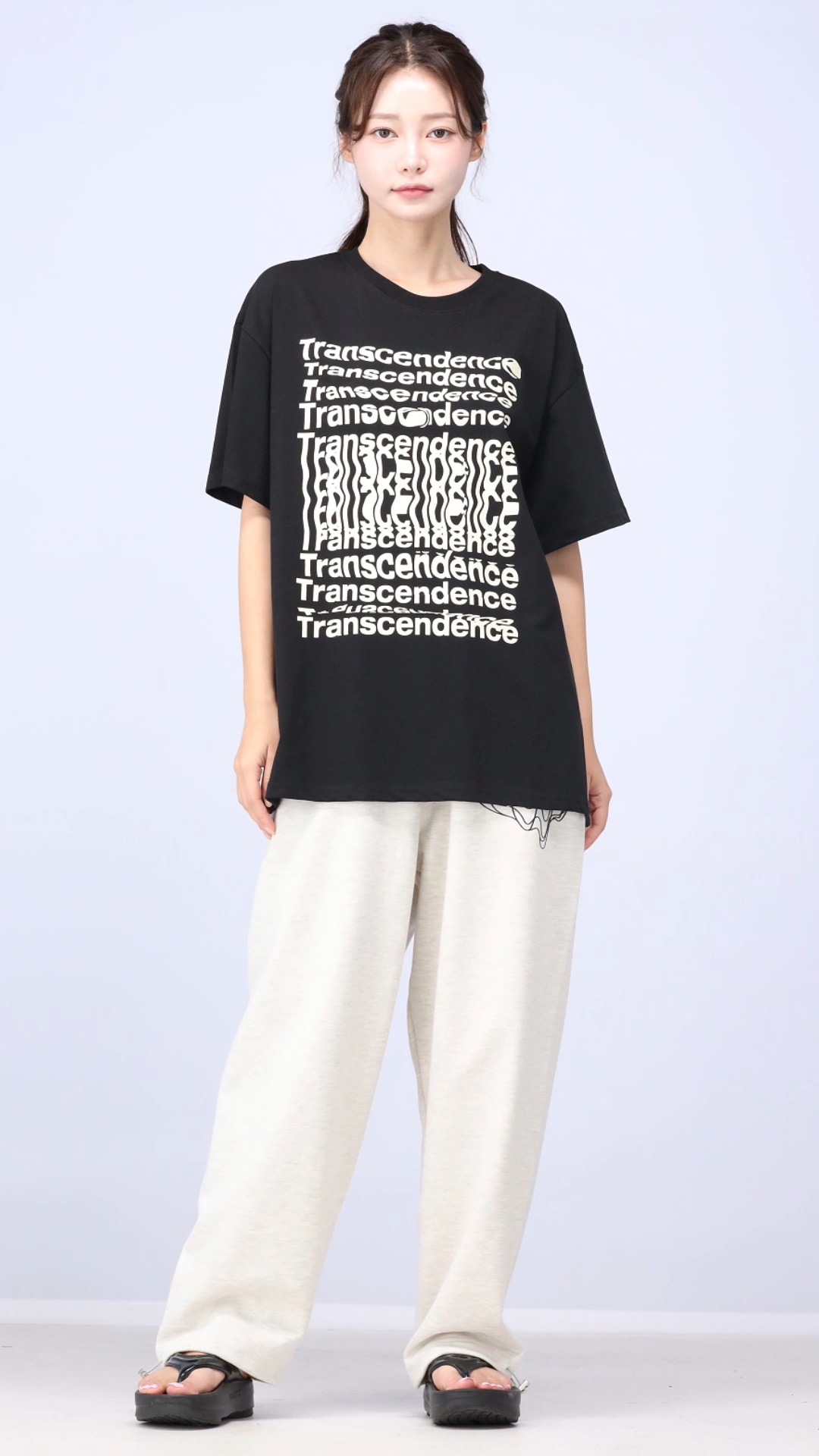 Qoo10 ILLEDIT SEVENTEENジョンハン着用 ロゴ
