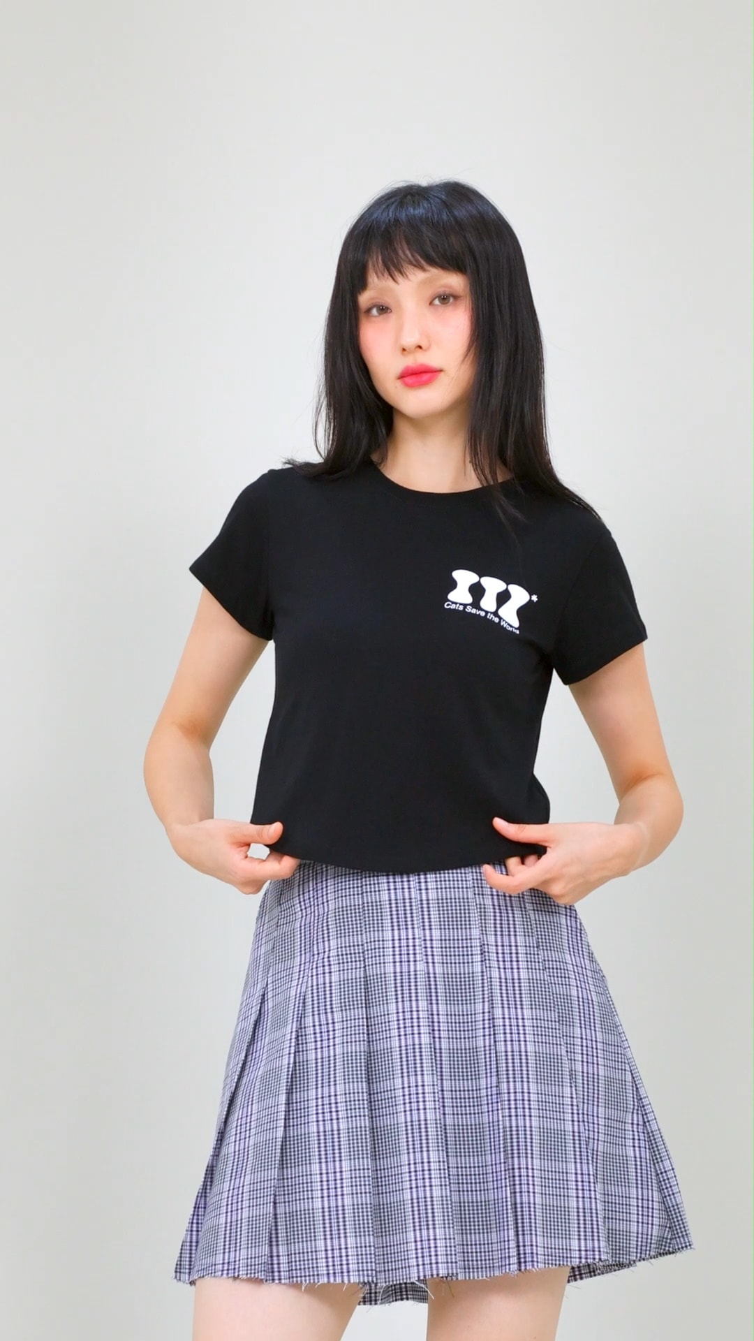 Qoo10 ITZAVIBE MIX LOGO CROP T 無地 半