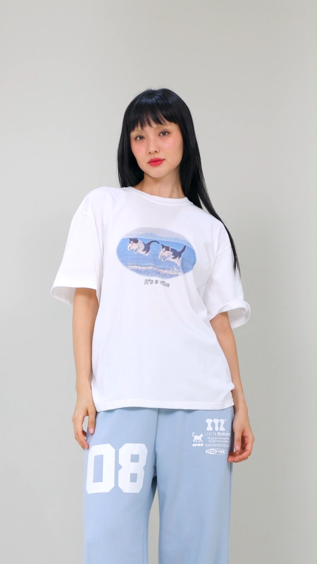Qoo10 ITZAVIBE MIX LOGO CROP T 無地 半