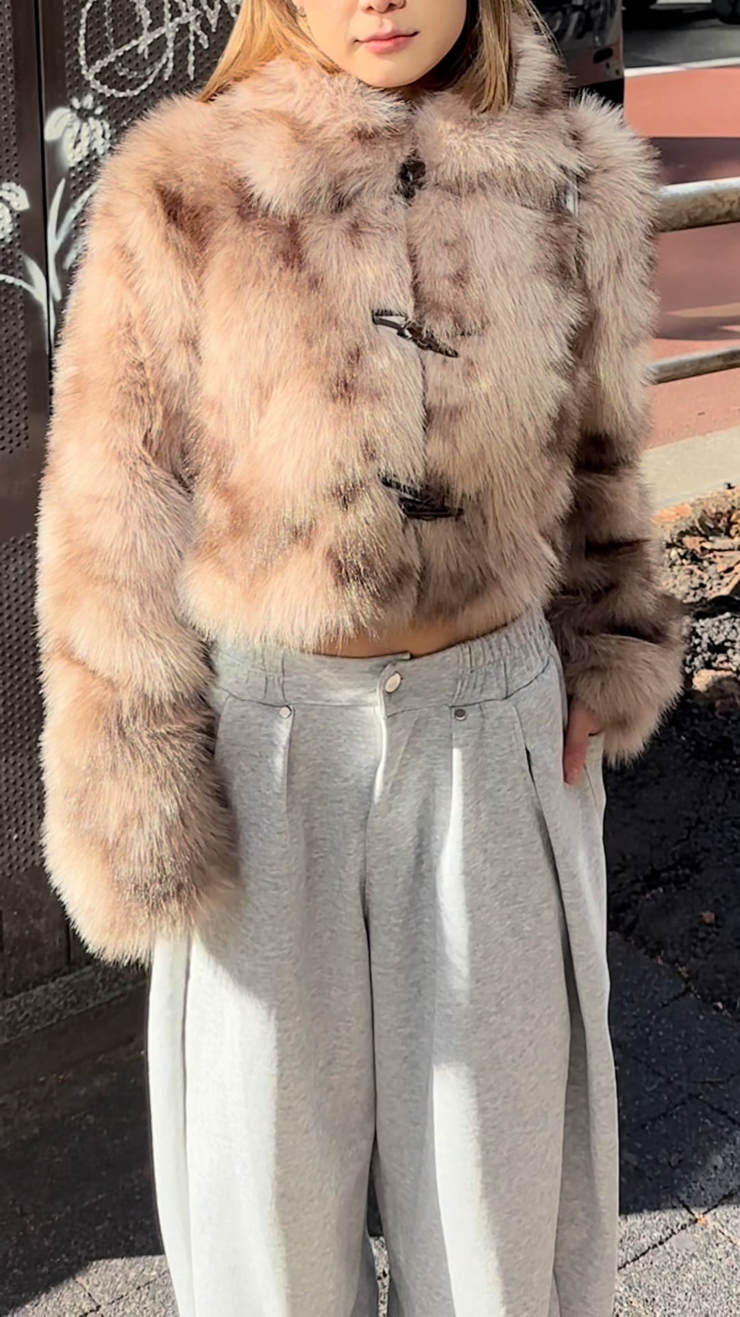 Qoo10 ファージャケット ショート ボタン ゆっ