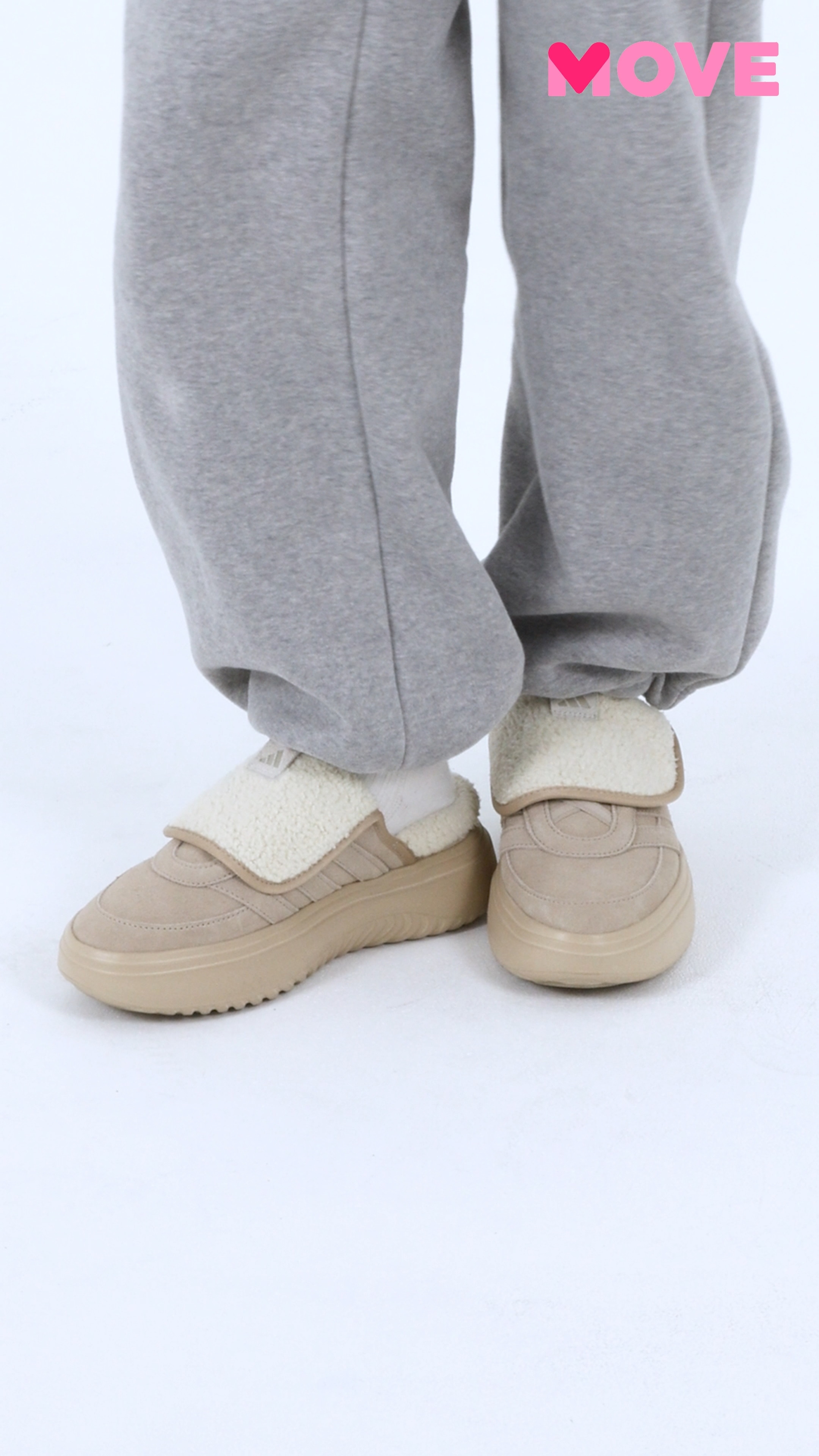 Qoo10 adidas GRAND COURT MULE ロゴ